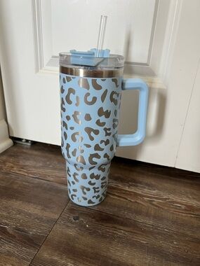 Blue Leopard Print Insulated Travel Tumbler with Handle